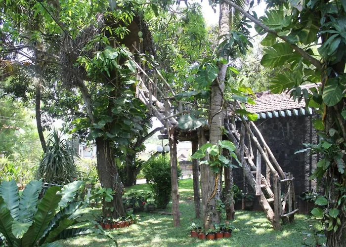 Negombo Villas with private pool